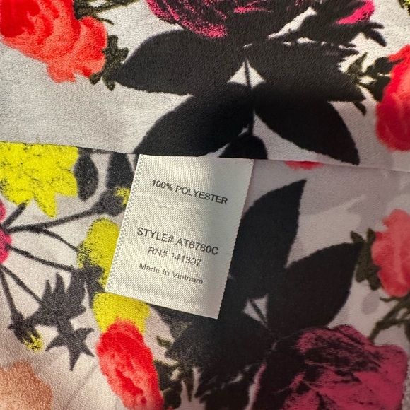 ASTR Floral Kimono Style Blazer size small - Picture 6 of 6